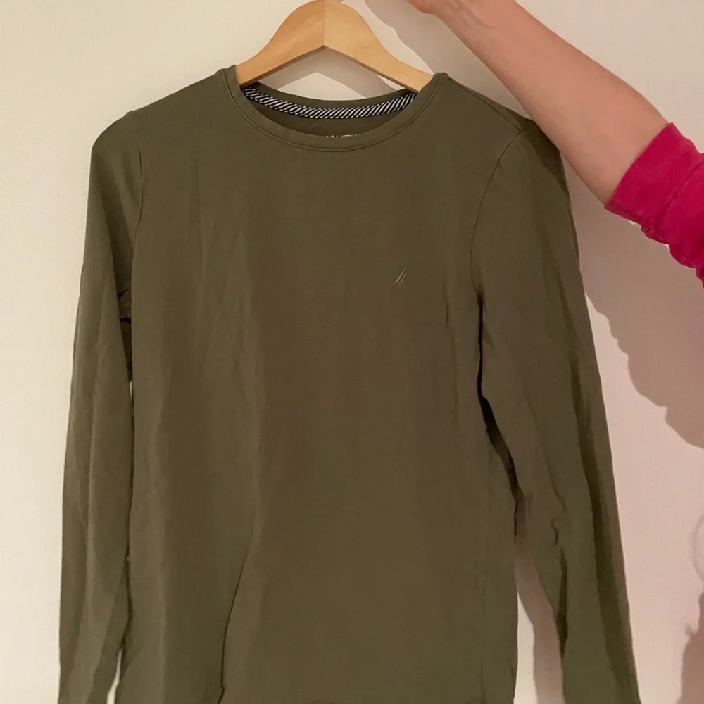 green, nautica, women’s, shirt - Picture 3 of 4